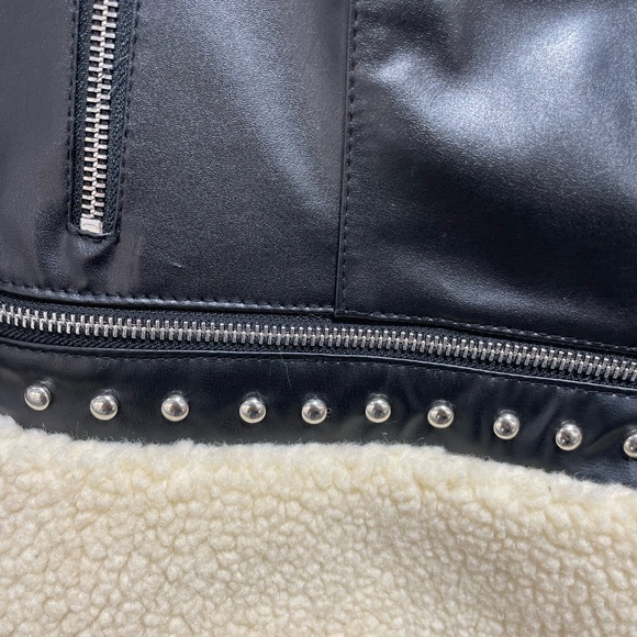 Leather jackets - Picture 3 of 8